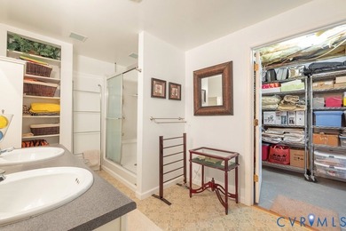 Welcome to this beautiful lakefront property in the sought-after - photo 31