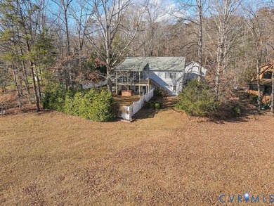 Welcome to this beautiful lakefront property in the sought-after - photo 36