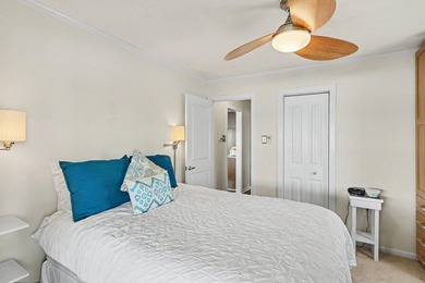 Enjoy refined year-round living on the shores of beautiful Round - photo 14