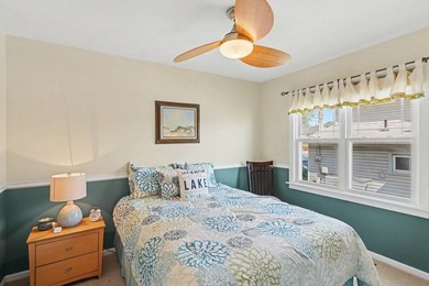 Enjoy refined year-round living on the shores of beautiful Round - photo 16