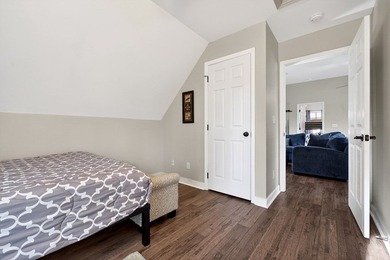 Fully furnished lake-area retreat located in The Falls at Center - photo 28