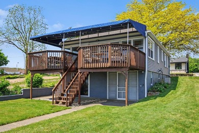Enjoy refined year-round living on the shores of beautiful Round - photo 33