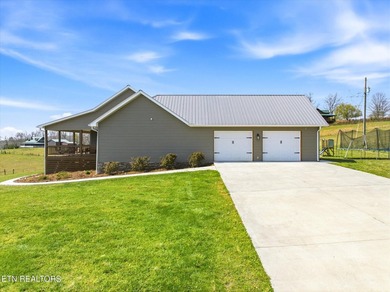 Set against a backdrop of year-round mountain views, this - photo 4