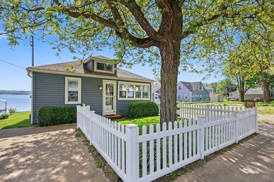 Enjoy refined year-round living on the shores of beautiful Round - photo 45