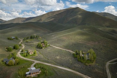 This premium elevated lot has mountain views in all directions - photo 8