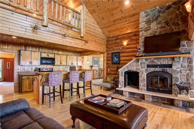 Enjoy Panoramic views from this 4 BD 3BA Lake Home with 4 Car - photo 11