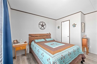 Discover peaceful country living near beautiful Lake Brownwood! - photo 12