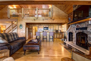 Enjoy Panoramic views from this 4 BD 3BA Lake Home with 4 Car - photo 14