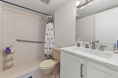 Welcome to this charming corner/end-unit condominium in Golfs - photo 16
