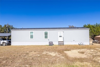 Discover peaceful country living near beautiful Lake Brownwood! - photo 17