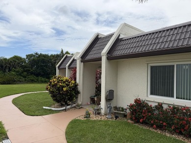 55 plus PRIME location, first floor with the view of an - photo 2