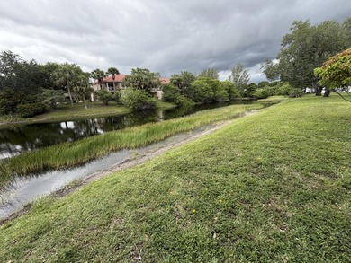 55 plus PRIME location, first floor with the view of an - photo 10