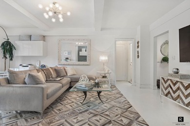 East River Home For Sale in New York (Manhattan) New York