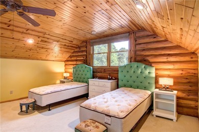 Enjoy Panoramic views from this 4 BD 3BA Lake Home with 4 Car - photo 32