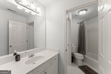 Captivating Remodeled European Retreat in Polo Golf & Country - photo 38