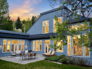 This beautiful home presents a rare opportunity to own property - photo 3