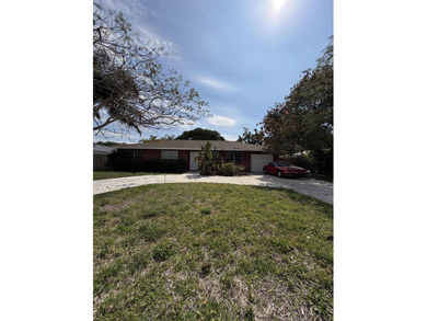 Say Hello to this Hidden gem Located in Royal Palm Beach, Ready - photo 1