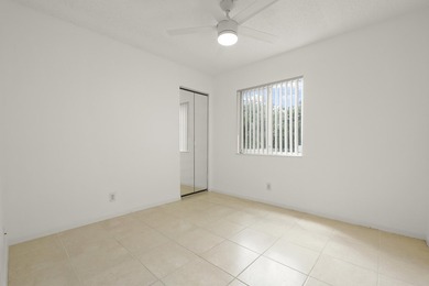 Welcome to a bright and inviting West Palm Beach residence - photo 9