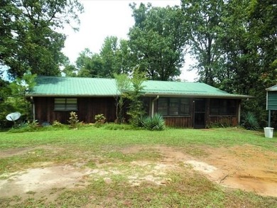 Grenada Reservoir Home For Sale in Gore Springs Mississippi