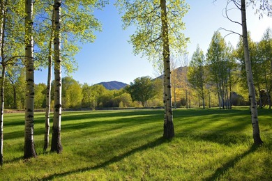 Rare opportunity to create a dream mountain resort compound on - photo 2