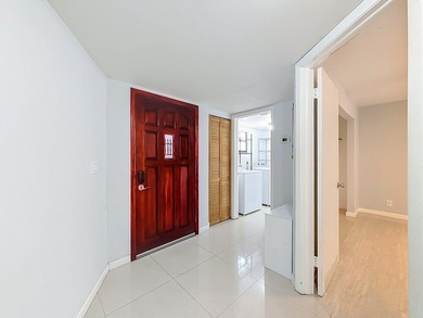 Spacious 2170sq ft 3 bedroom 2.5 bath townhome in Trellises - photo 3