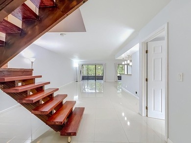 Spacious 2170sq ft 3 bedroom 2.5 bath townhome in Trellises - photo 5
