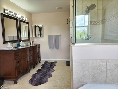 This charming 3-bedroom, 2-bathroom island-style waterfront home - photo 15