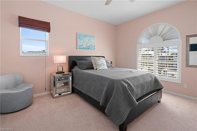 This charming 3-bedroom, 2-bathroom island-style waterfront home - photo 18