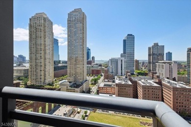 Beautiful 23rd-floor corner residence in one of Downtown Jersey - photo 17