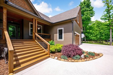 Welcome to 3099 Sunset Dr in Rising Fawn, a custom built home - photo 9