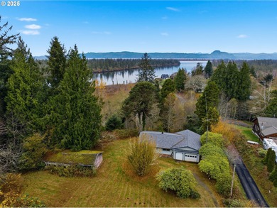 Lake Home For Sale in Astoria, Oregon