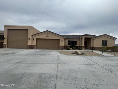 'MODEL HOME ON YOUR LEVEL LOT'. 3400 Square Feet Under Roofes - photo 3