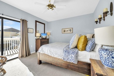 This wonderful condo is right on the beach and has a fantastic - photo 15