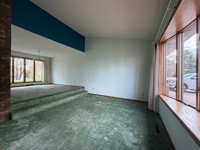 4+ bedrooms, 3 baths and huge double lot! 3 bedrooms on one - photo 15