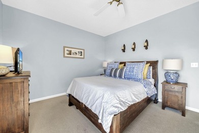 This wonderful condo is right on the beach and has a fantastic - photo 16
