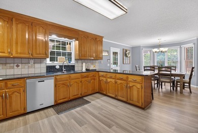 Welcome to 1071 Mose Ware Road in Ozark, AL- Stunning custom - photo 19