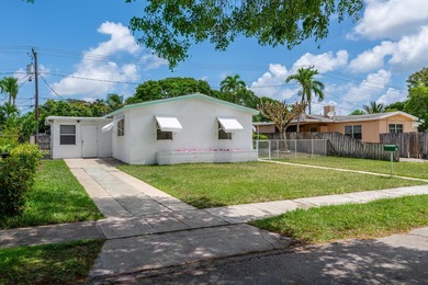 Come explore this charming 3-bedroom, 2-bathroom home nestled in - photo 1