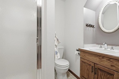 4+ bedrooms, 3 baths and huge double lot! 3 bedrooms on one - photo 31