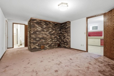 4+ bedrooms, 3 baths and huge double lot! 3 bedrooms on one - photo 32