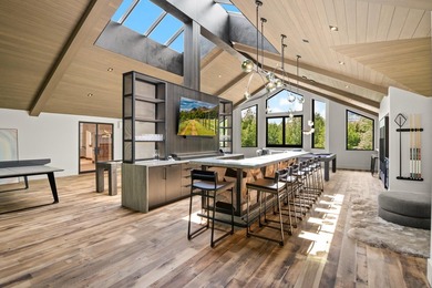 Stunning 1.6-acre estate in Sun Valley's coveted Bigwood - photo 9