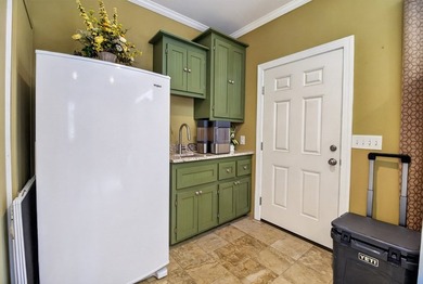 Welcome to 1071 Mose Ware Road in Ozark, AL- Stunning custom - photo 41