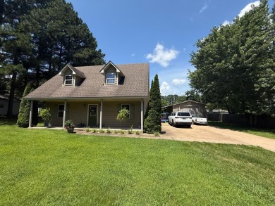 Lake Home Sale Pending in Springville, Tennessee