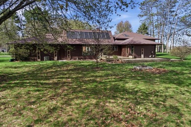 4+ bedrooms, 3 baths and huge double lot! 3 bedrooms on one - photo 44