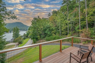 LAKE LANIER HOME WITH WATER ACCESS & VIEWS! Exceptionally well - photo 6