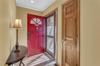 This beautifully designed lakeview residence offers a refined - photo 2