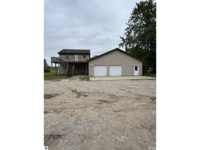 Lake Home For Sale in Lake Isabella, Michigan