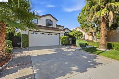 Welcome to your beautiful dream home! This lovely 4-bedroom - photo 3