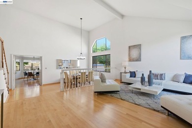 Welcome to your beautiful dream home! This lovely 4-bedroom - photo 5