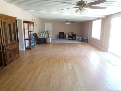 Enjoy lakeside living at its best in this spacious waterfront - photo 12