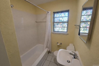 Welcome to 130 Sheridan Rd in North Little Rock-a spacious 3 bed - photo 17